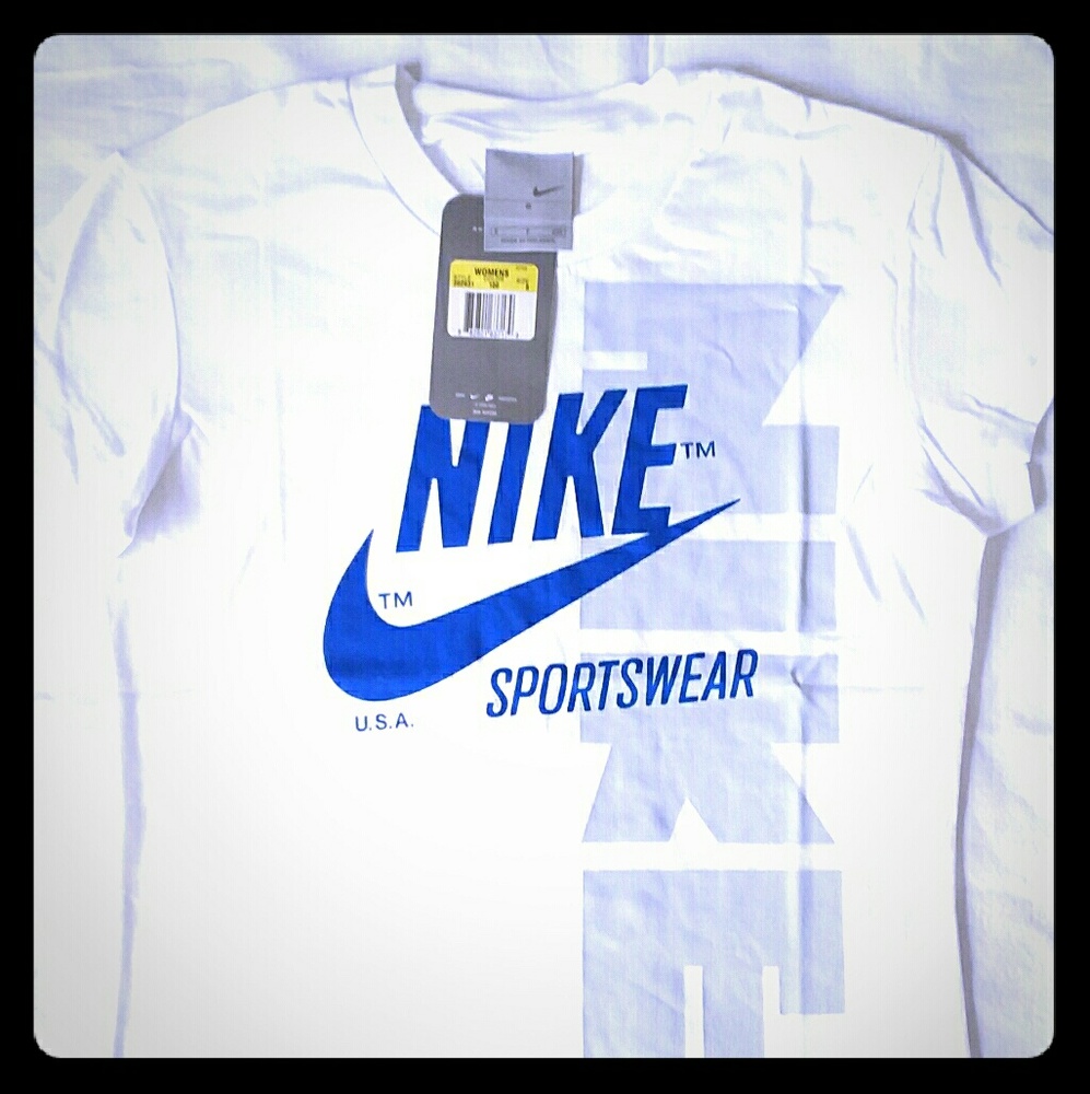 Nike Logo T-Shirt